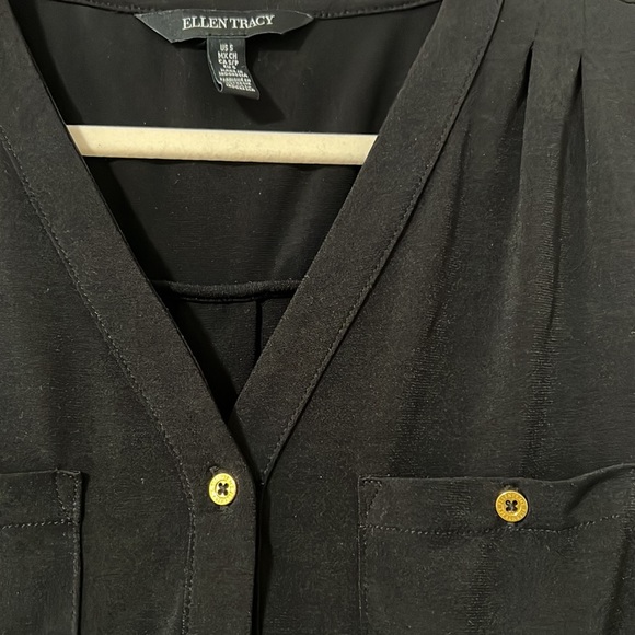 Black tank top - Picture 2 of 3